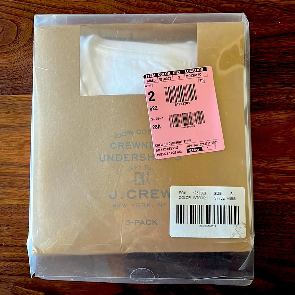 Men’s J. Crew 3-pack crew neck white undershirts S
